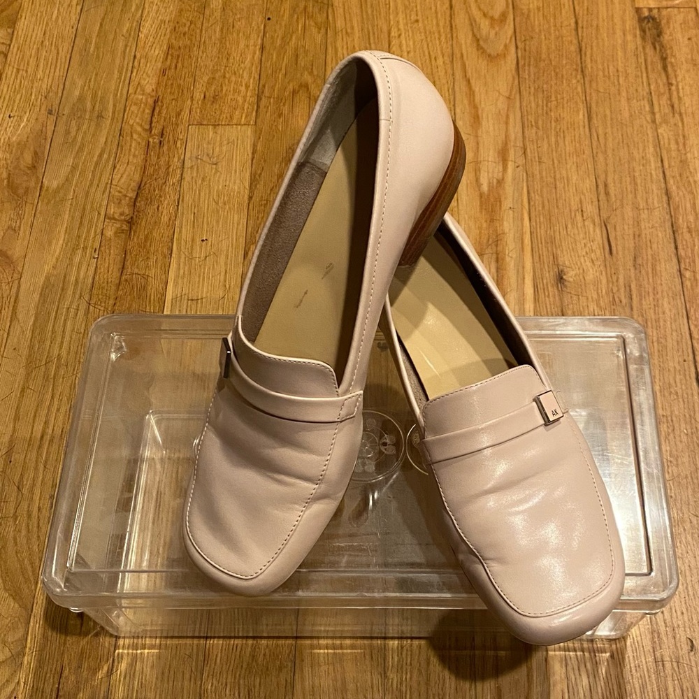 Cream Colored Anne Klein Loafers Size 8.5